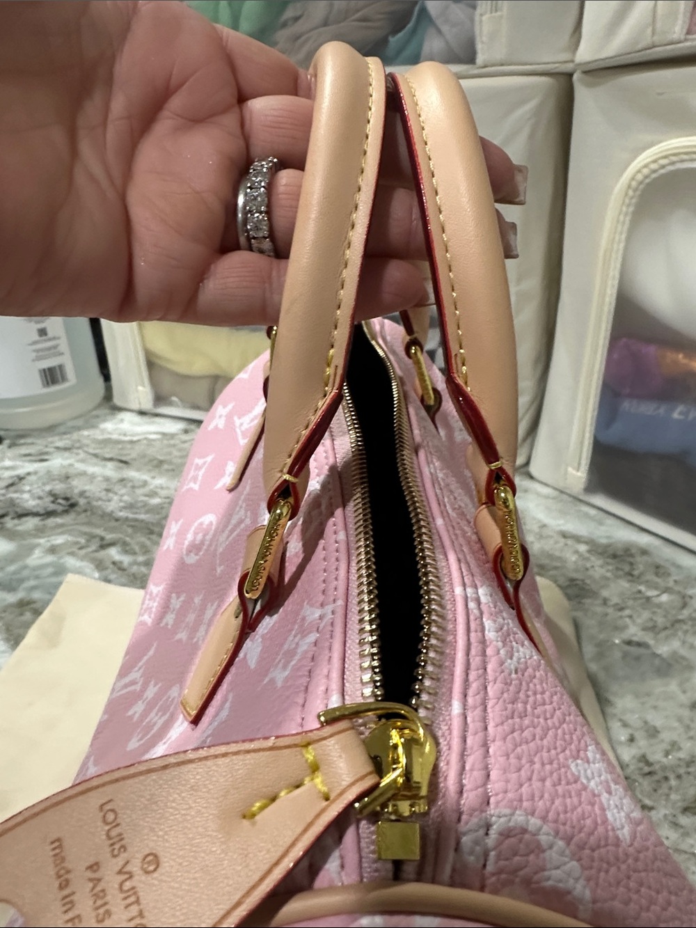 UNBRANDED Baby Pink Monogram size 30 Handbag. It’s beautiful - Picture 13 of 15